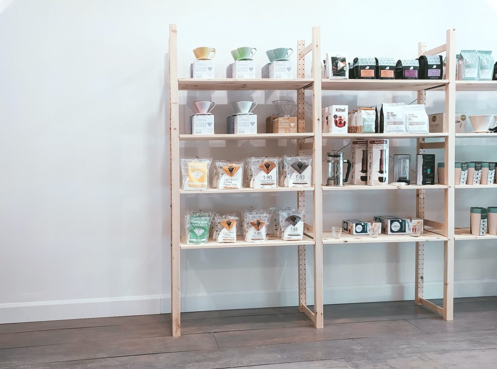 The Benefits of Using Wire Pantry Shelving