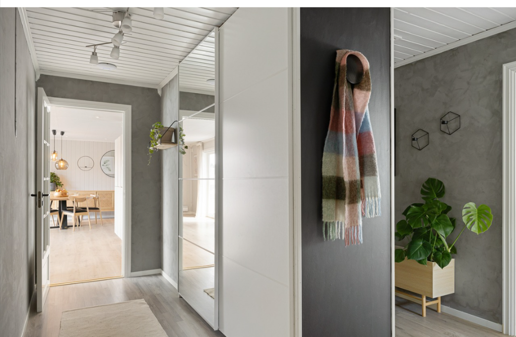 room with mirror doors